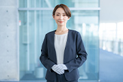 静岡･愛知の葬儀・葬式・家族葬をお探しなら家族葬のトワーズ&reg; 司会スタッフ